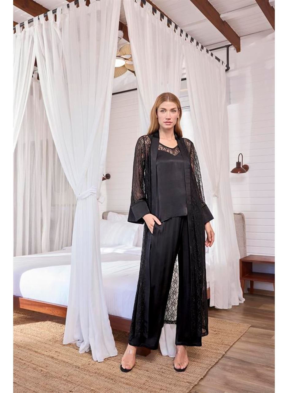 Uzun Kollu Dantelli ve Kuşaklı Sabahlık