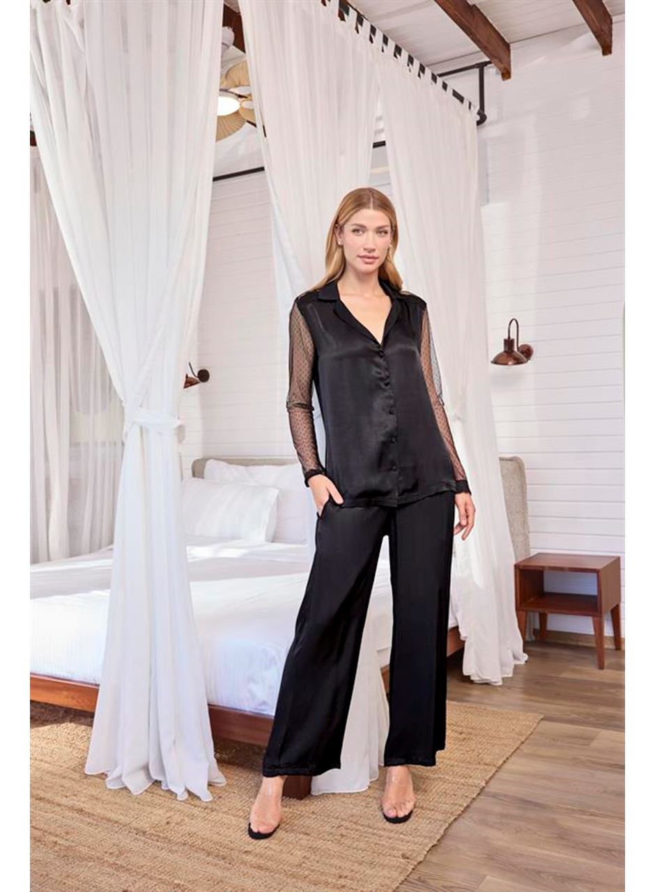 Dantelli ve Tüllü Uzun Kollu Önü Düğmeli Saten Pijama Takımı