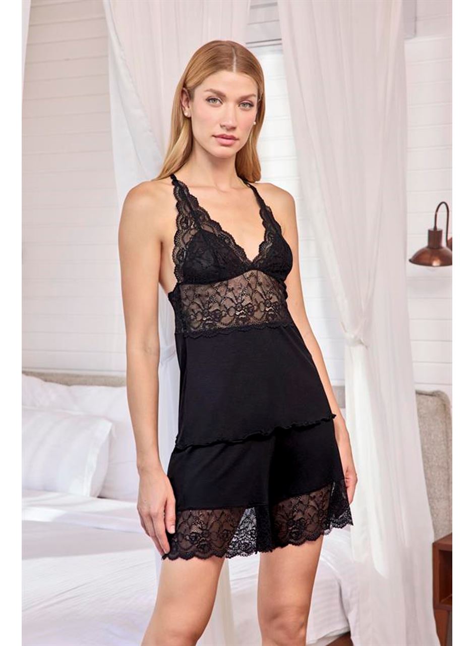 Göğüs ve Sırt Dekolteli Dantelli Şort Takımı