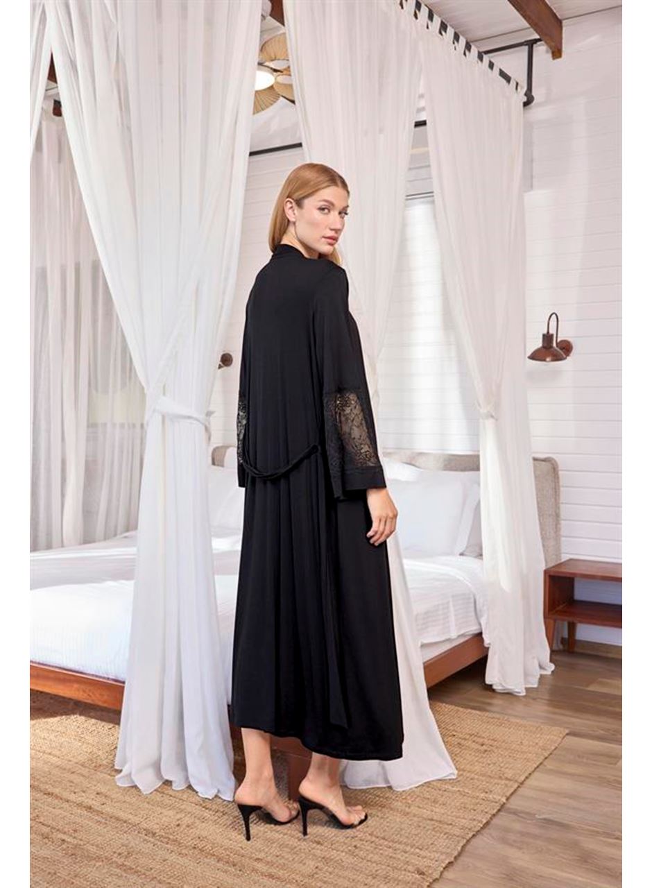 Göğüs ve Sırt Dekolteli Dantelli Sabahlık Takımı