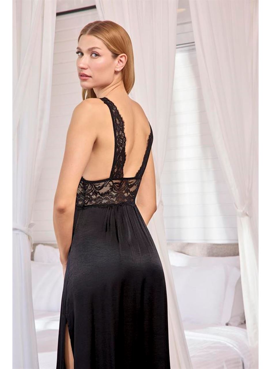 Göğüs ve Sırt Dekolteli Dantelli Sabahlık Takımı