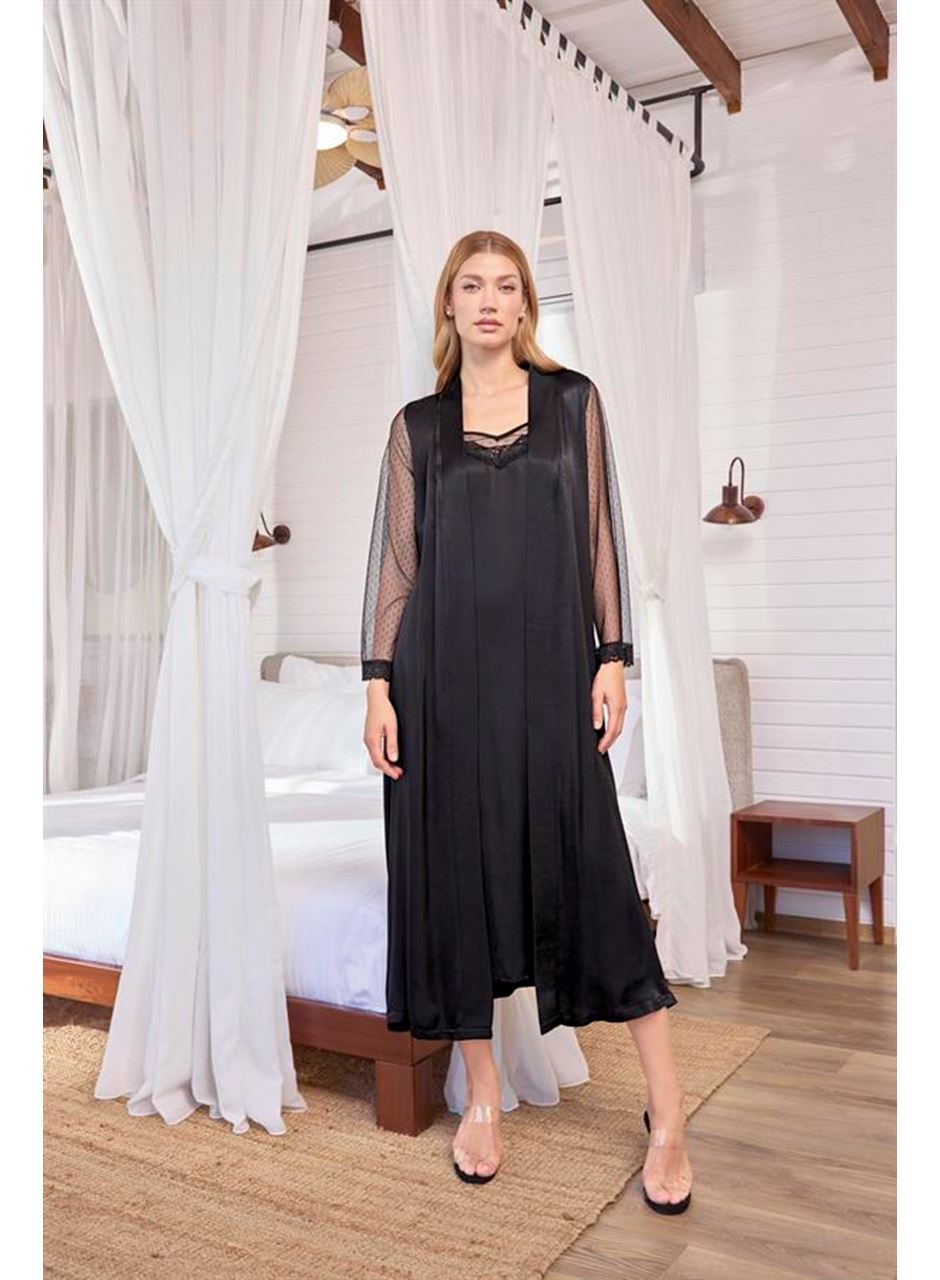 Dantelli Tüllü ve Dekolteli Saten Sabahlık Takımı