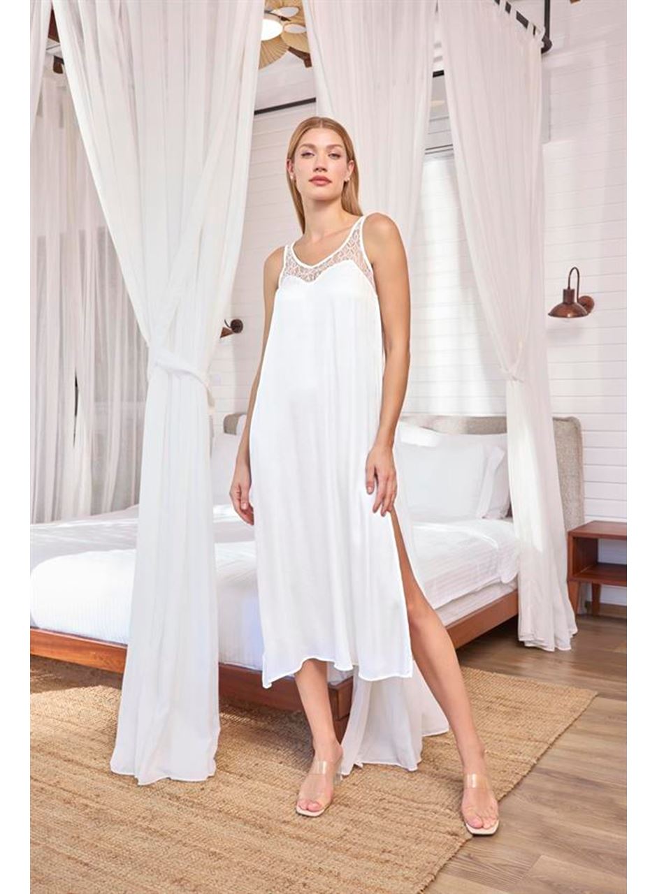 Dantelli ve Dekolteli Saten Sabahlık Takımı