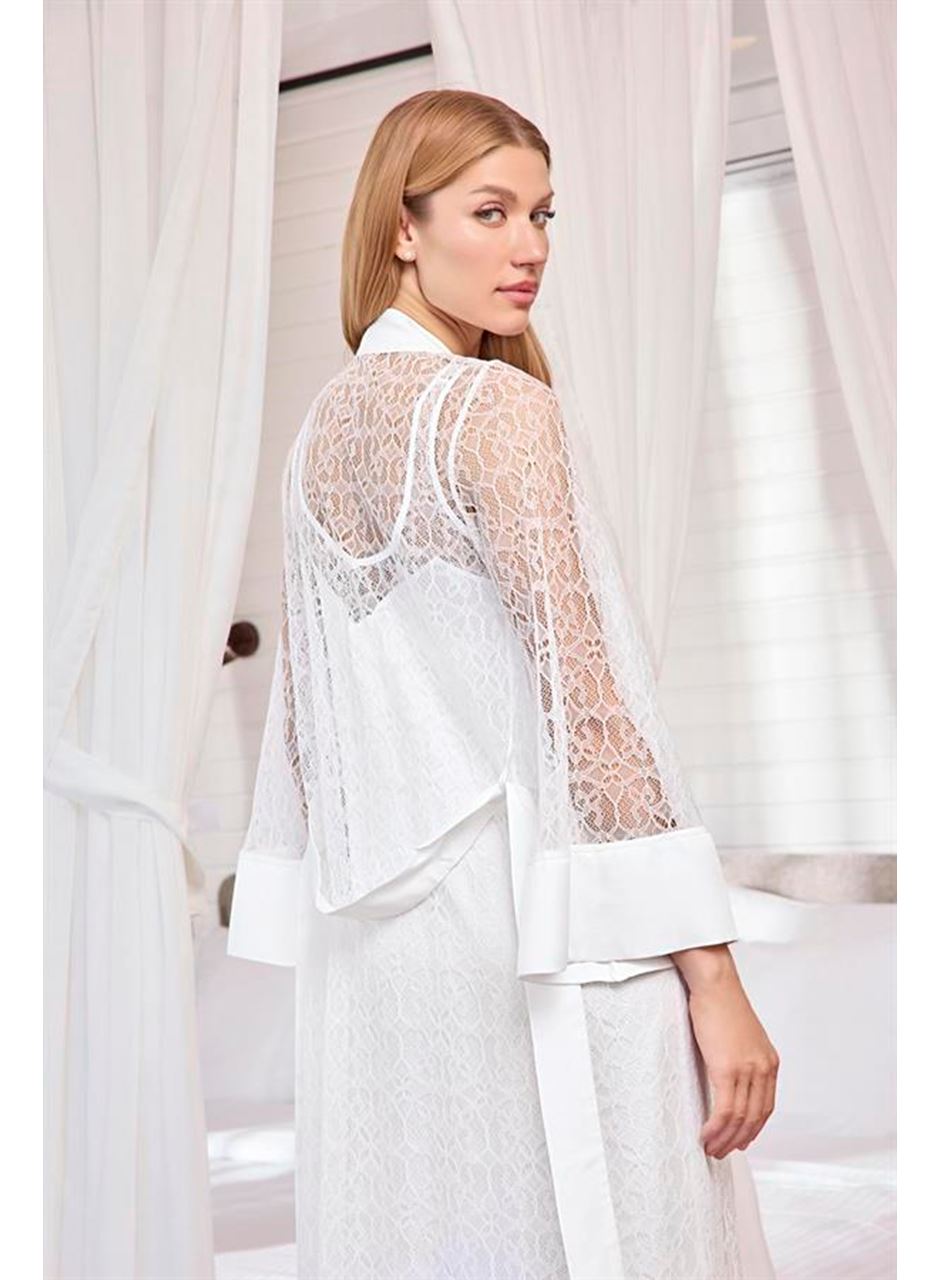 Dantelli ve Dekolteli Saten Sabahlık Takımı