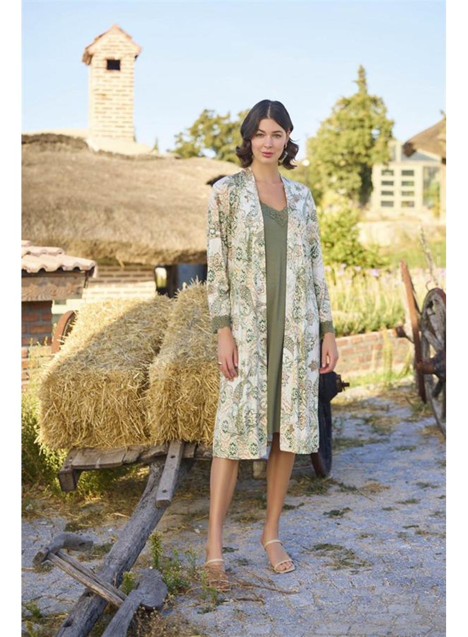 Etnik Desenli ve Dantelli Büyük Beden Sabahlık Takımı