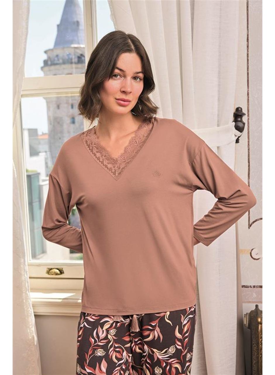 Yaprak Desenli Dantelli V Yaka Büyük Beden Pijama Takımı
