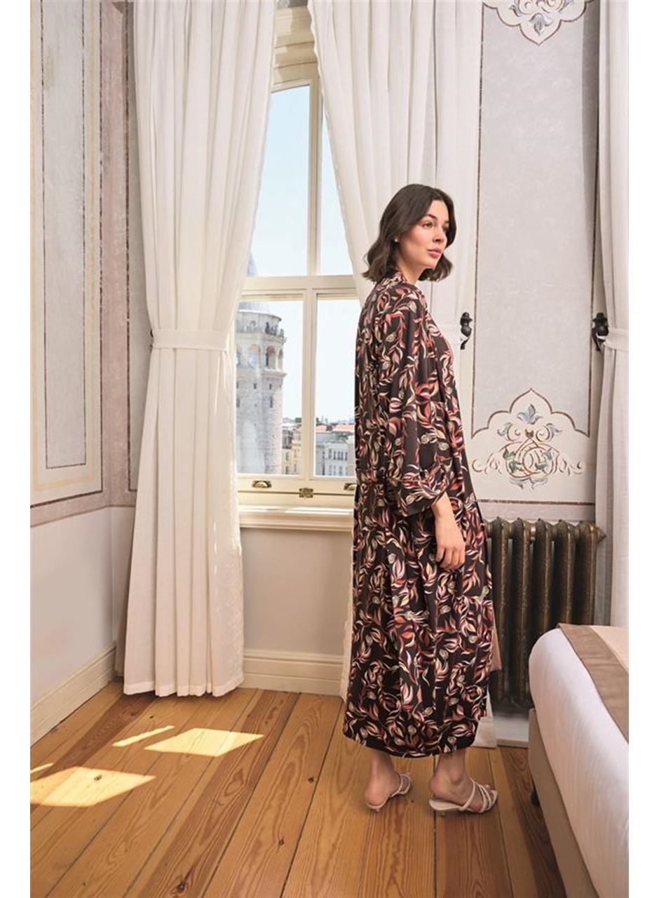 Yaprak Desenli Yırtmaçlı Dantelli ve Dekolteli Büyük Beden Sabahlık Takımı