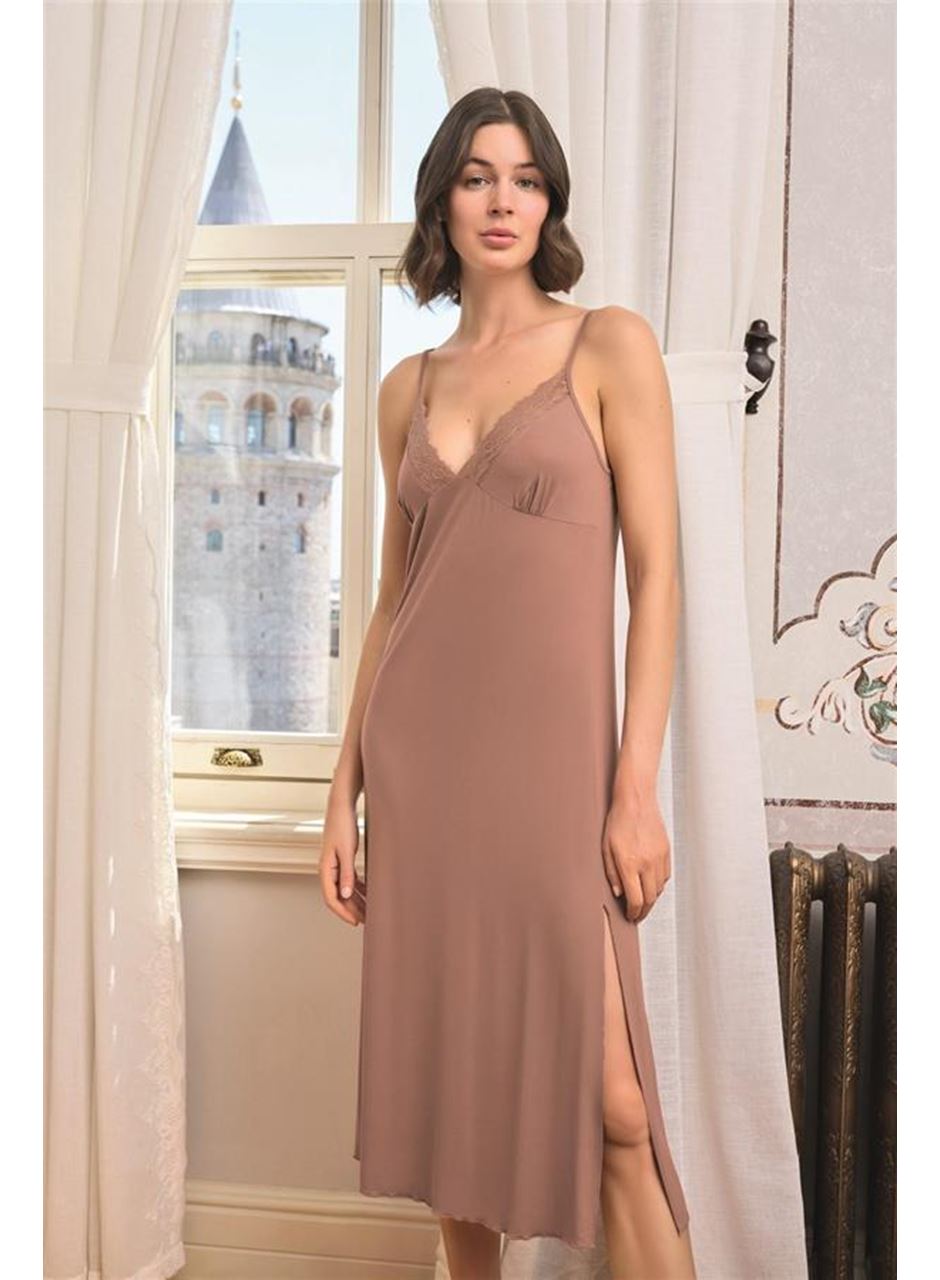 Yaprak Desenli Yırtmaçlı Dantelli ve Dekolteli Büyük Beden Sabahlık Takımı