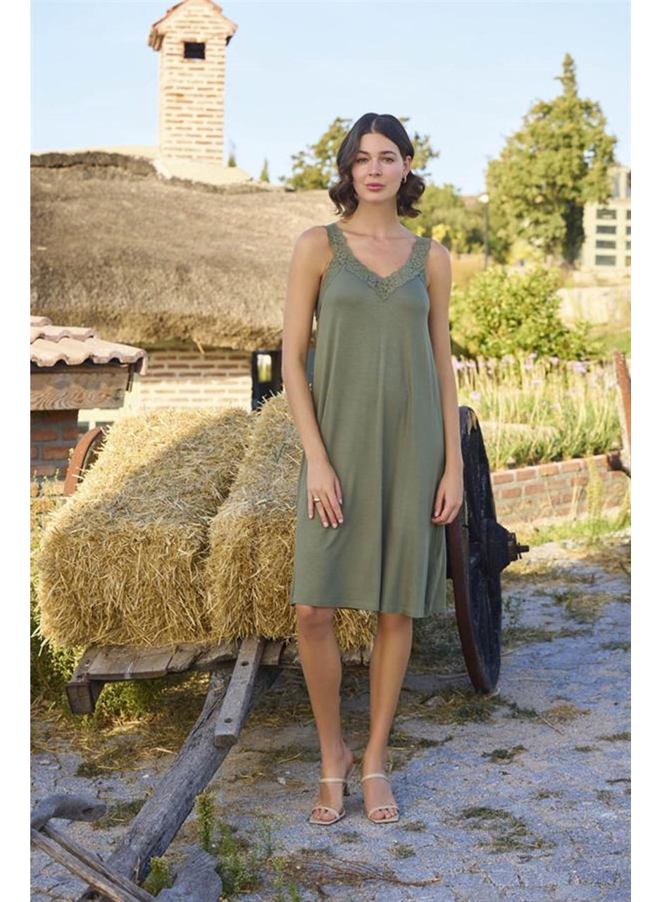 Etnik Desenli ve Dantelli Büyük Beden Sabahlık Takımı