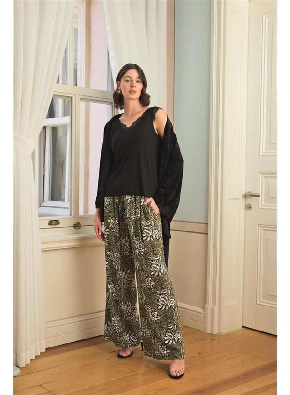 Çiçek Yaprak ve Etnik Desenli Dantelli 3'lü Pijama Takımı