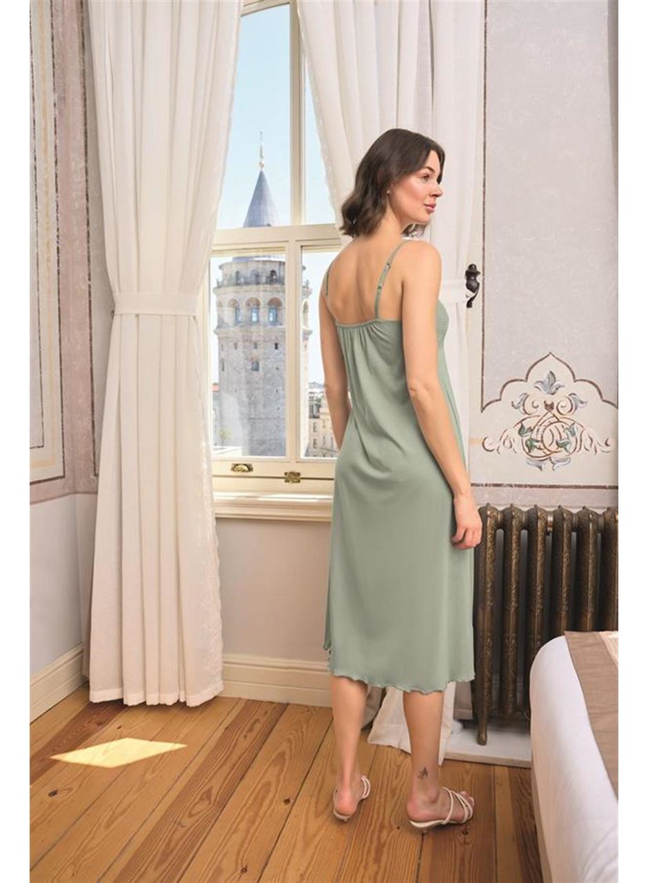 Çiçek ve Yaprak Desenli Dantelli ve Dekolteli Sabahlık Takımı