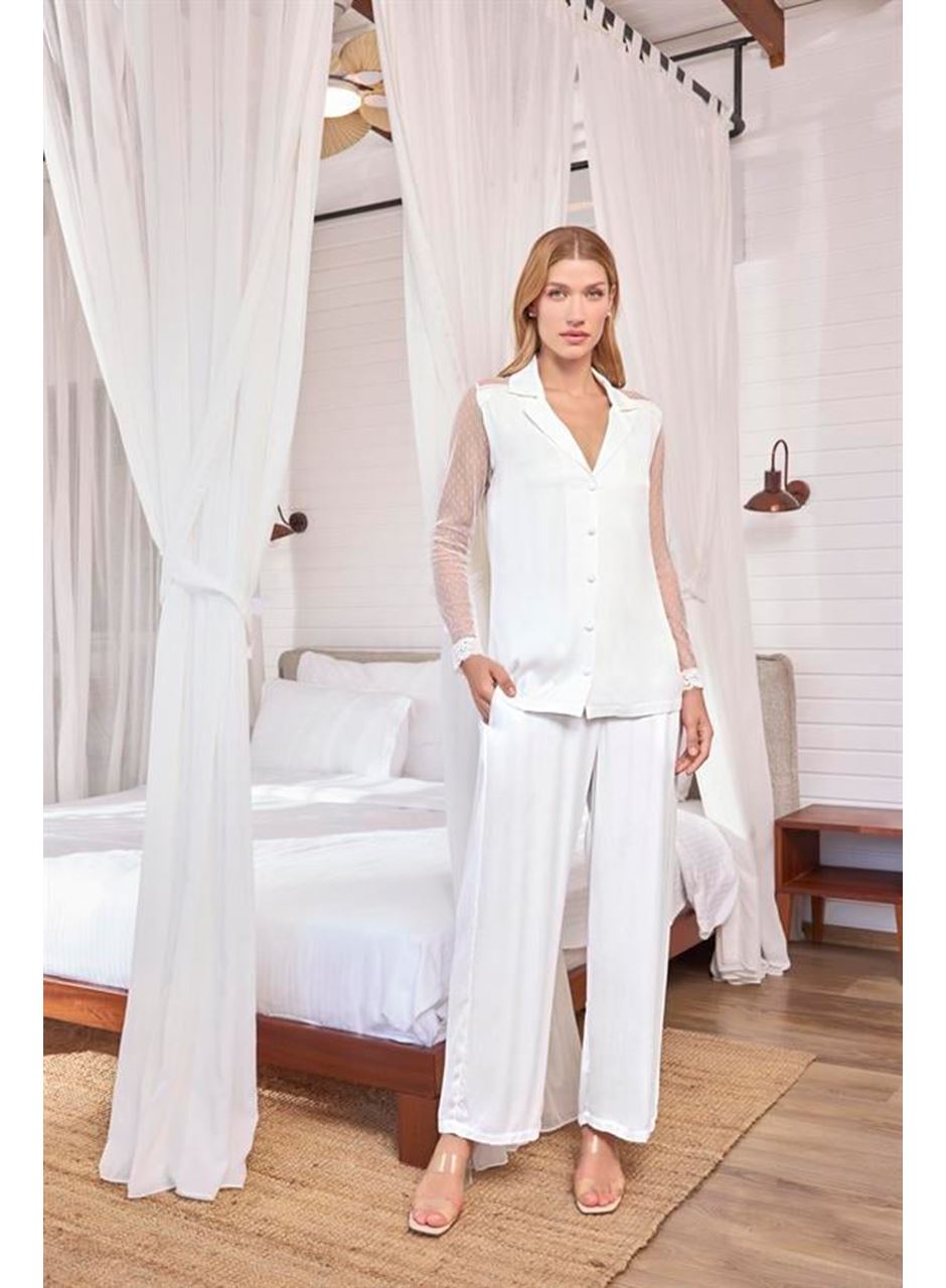 Dantelli ve Tüllü Uzun Kollu Önü Düğmeli Saten Pijama Takımı