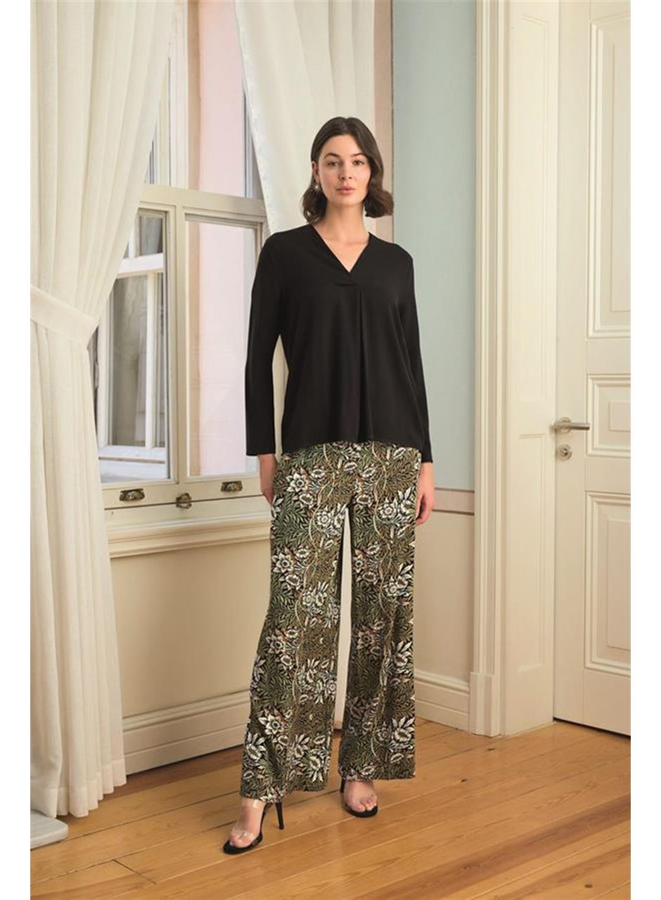 Çiçek Yaprak ve Etnik Desenli Uzun Kollu Pijama Takımı