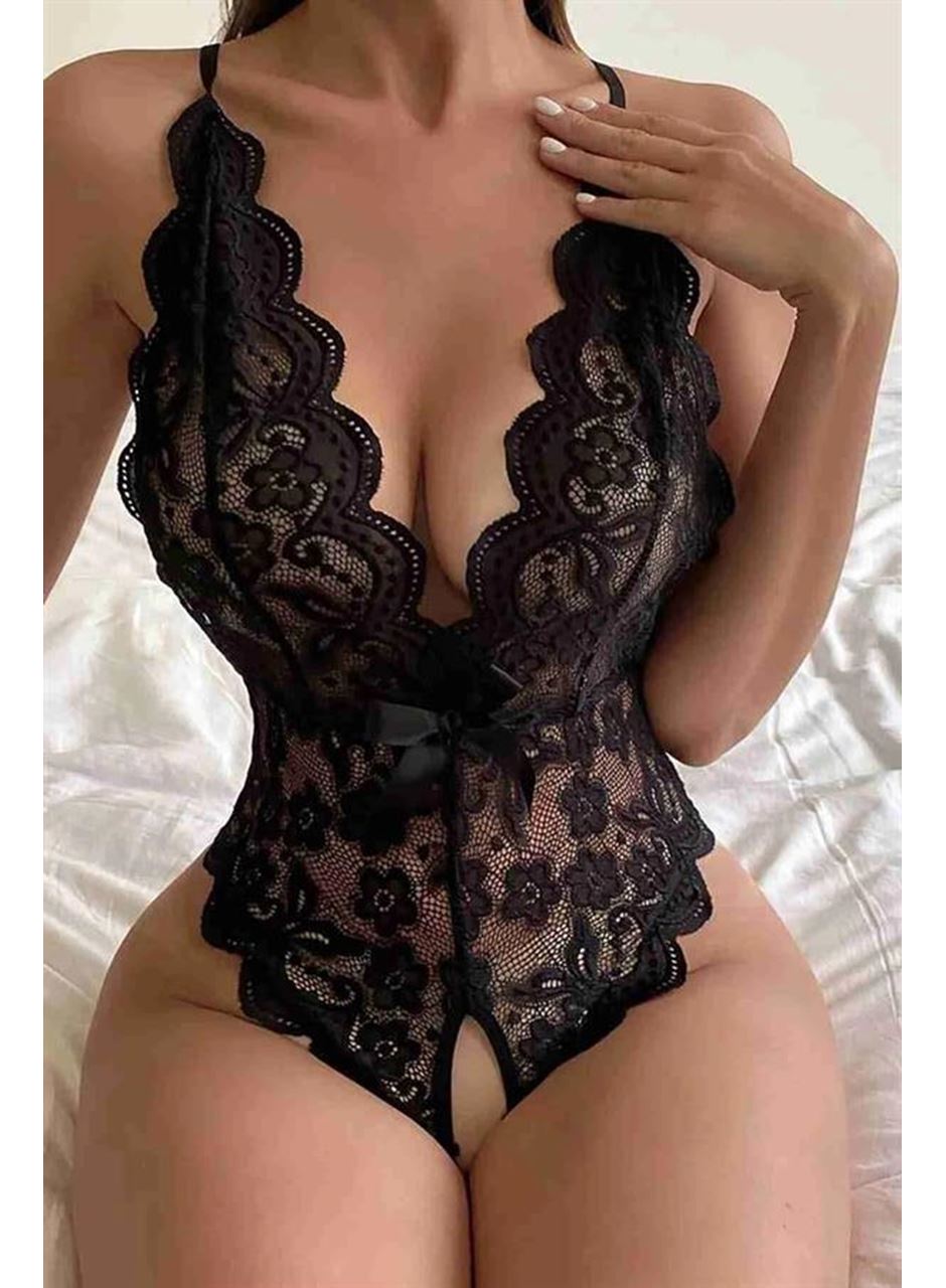 Siyah Özel Bölgesi Açık Fiyonklu Dantel Fantezi Body
