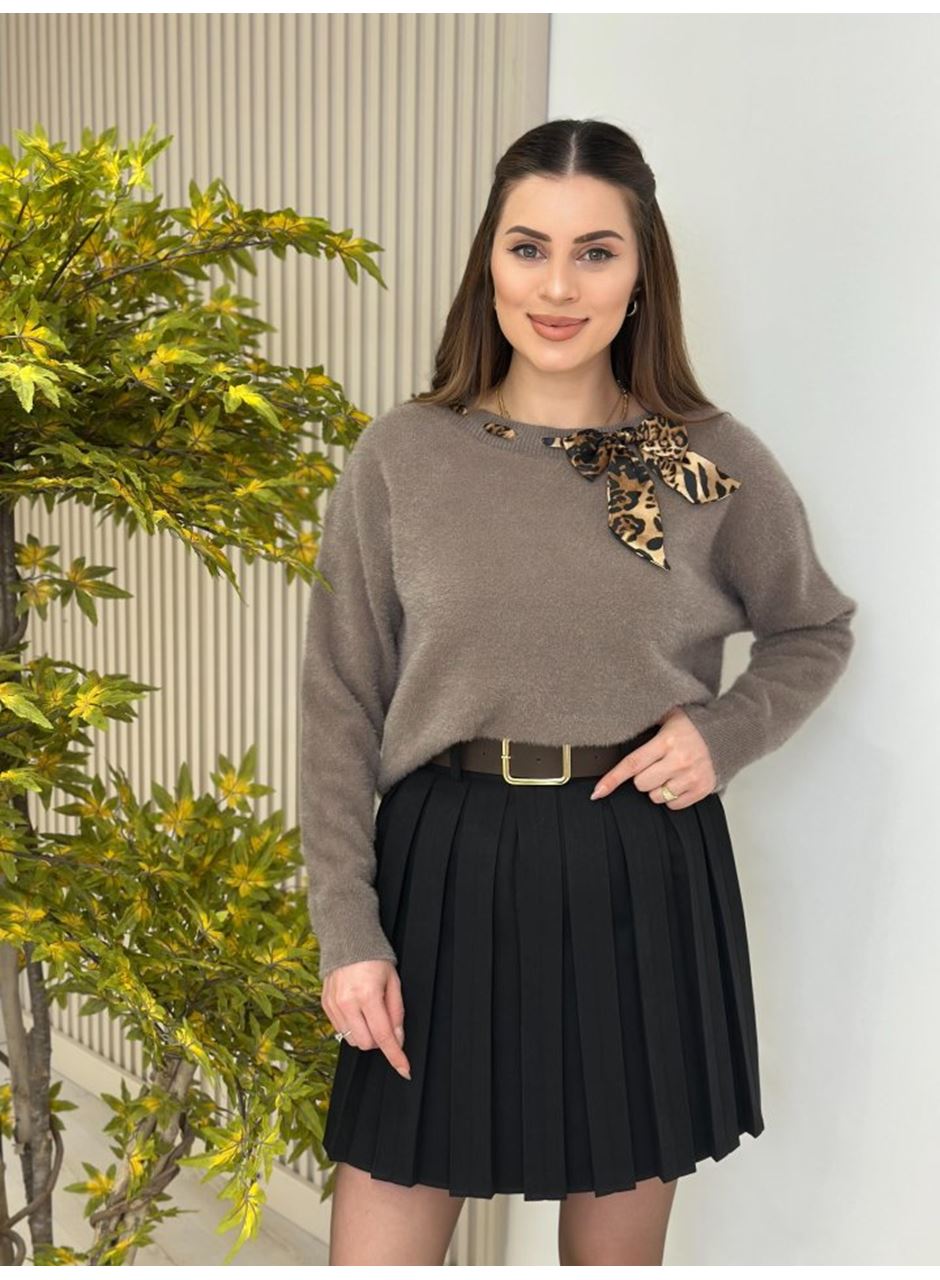 Kadın Leopar Desen Flar Detay Bisiklet Yaka Triko Kazak