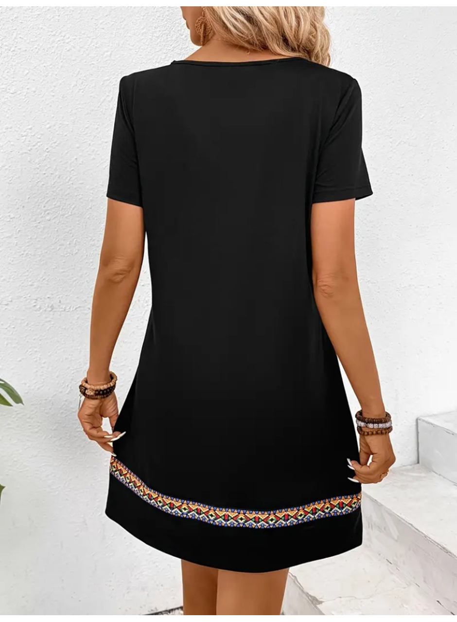 Kadın Kısa Kollu V Yakalı Etnik Desen şerit Detaylı Viskon Elbise