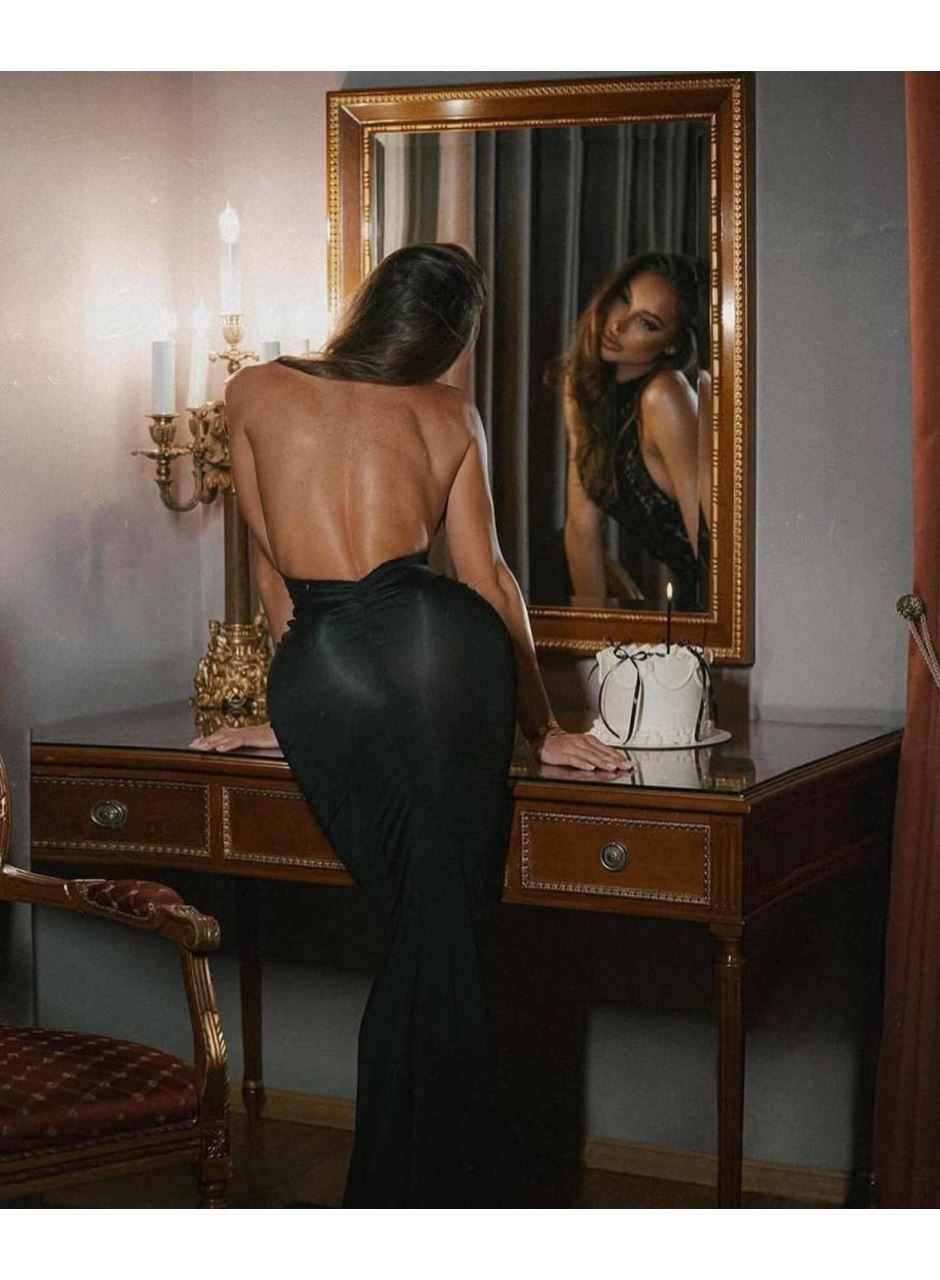 Kitap Okuyalım Mı Kitap Getir Kadın Halter Yaka Fantel Transparan Ve Sırt Dekoltesi Detay Maxi Boy Elbise