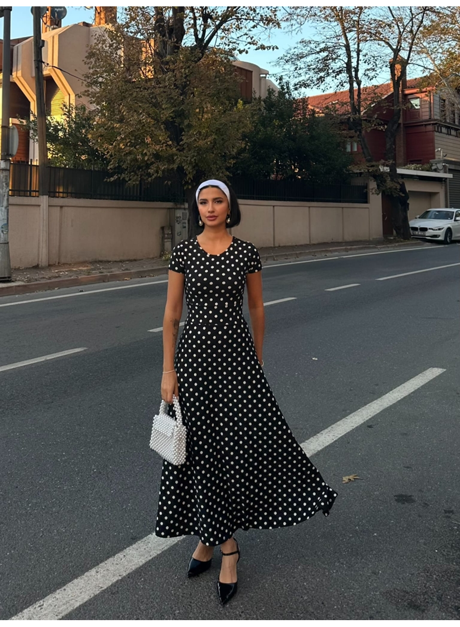 Kadın Kısa Kollu Bisiklet Yaka Puantiyeli Maksi örme Krep Elbise