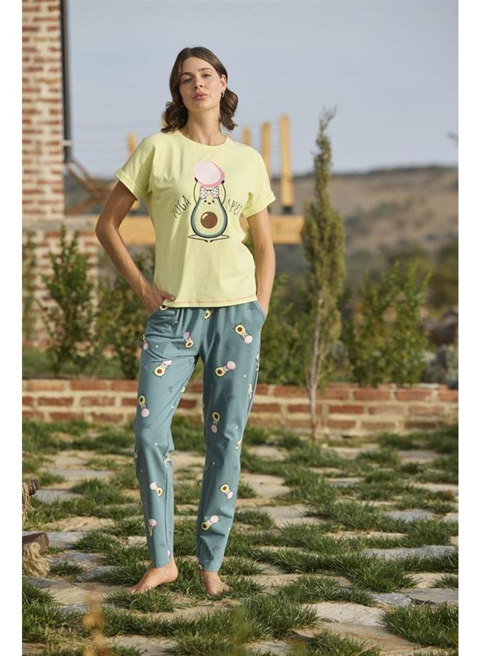 Desenli ve Baskılı "Yoga Sport" Pijama Takımı