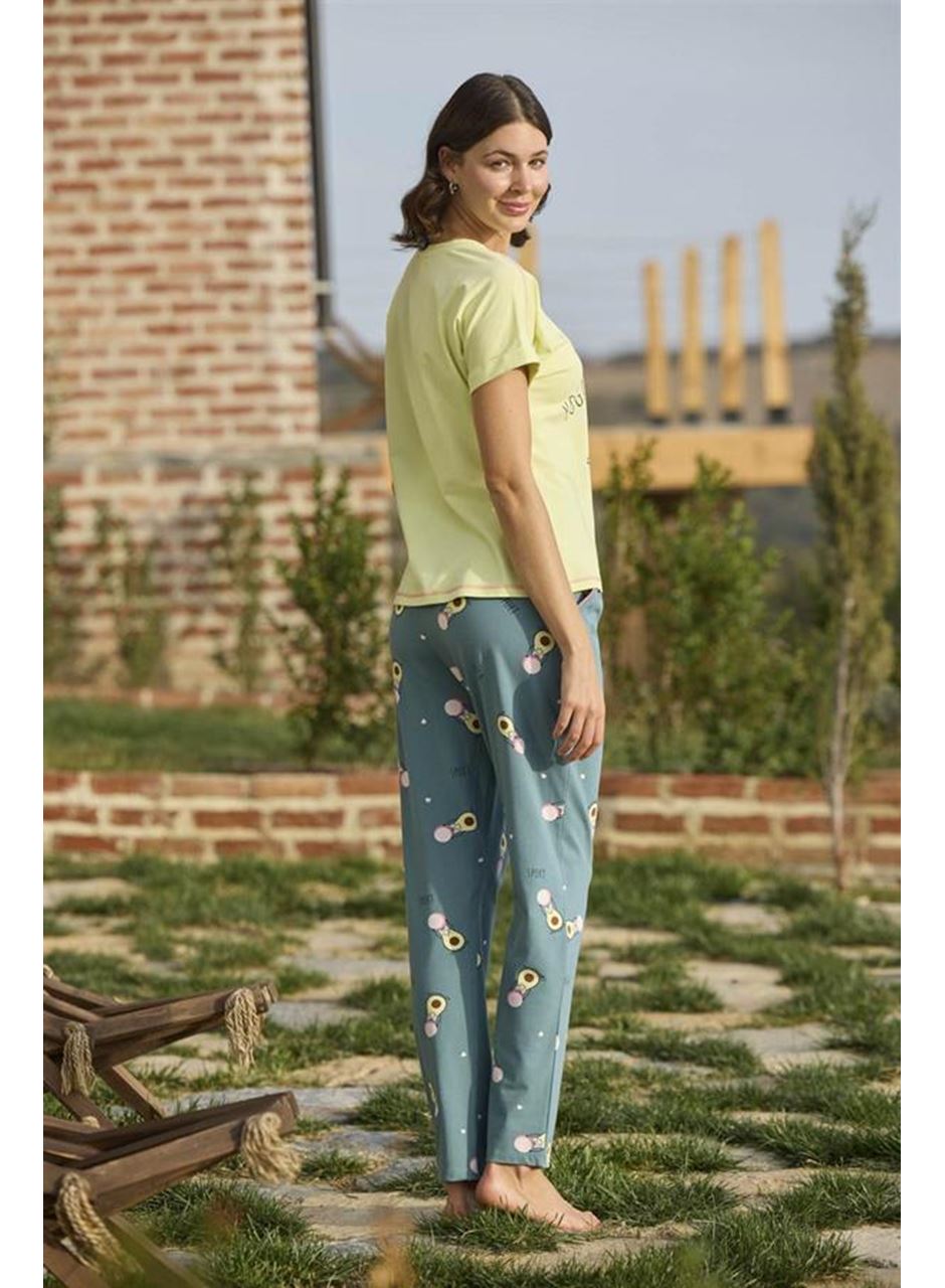 Desenli ve Baskılı "Yoga Sport" Pijama Takımı