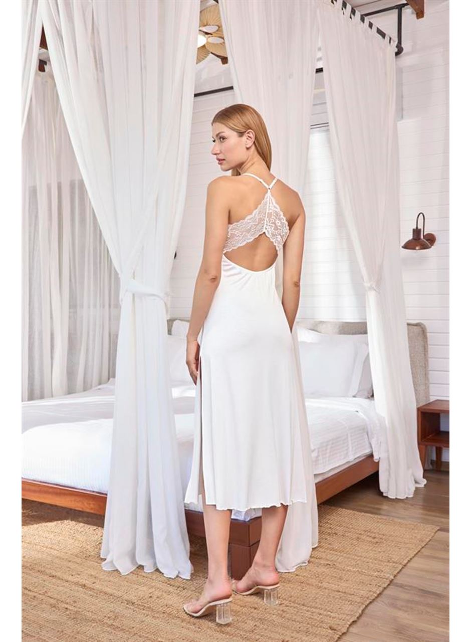 Dantelli ve Dekolteli Yırtmaçlı Gecelik