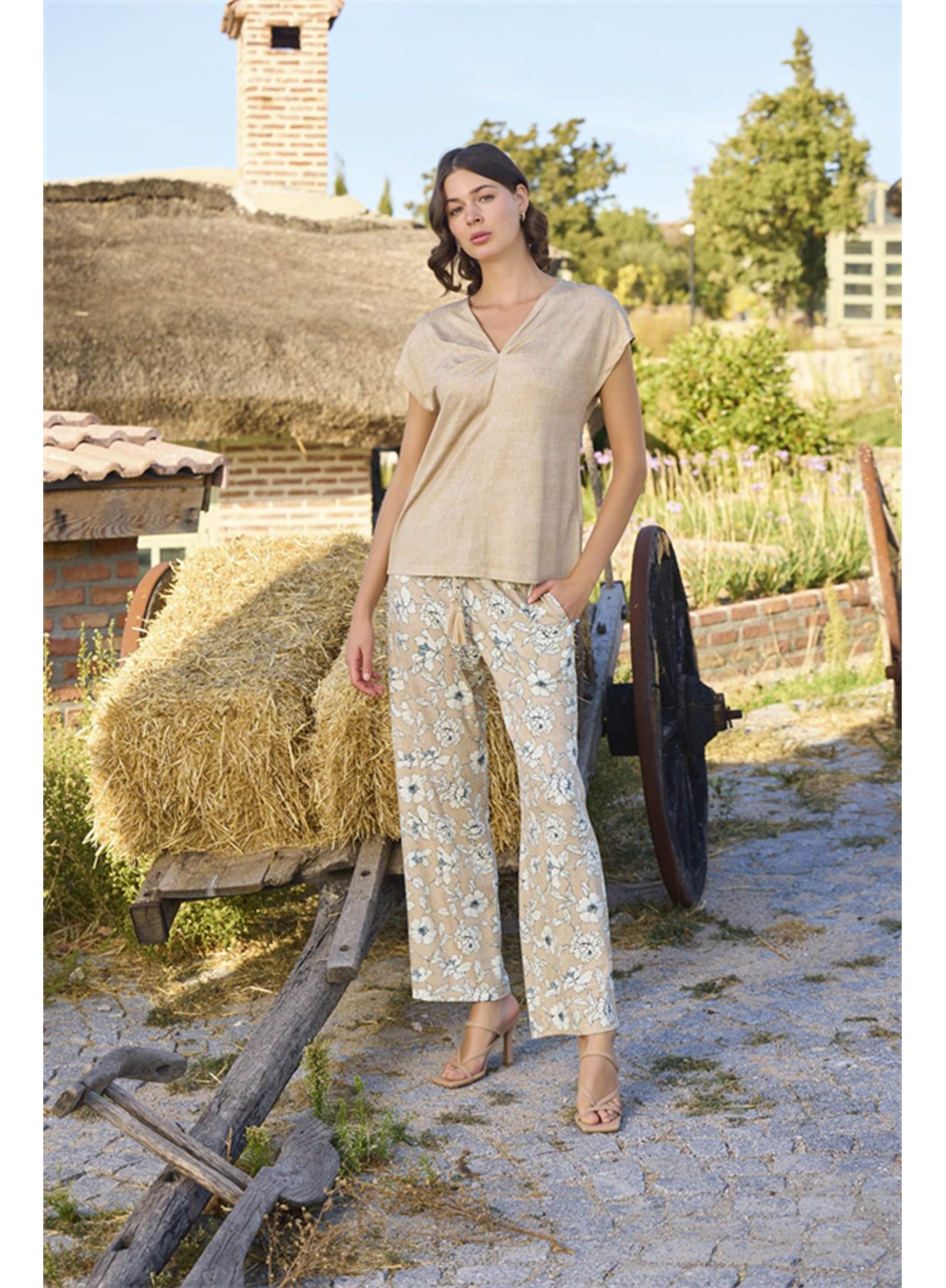 Çiçek Deseni V Yaka Pijama Takımı