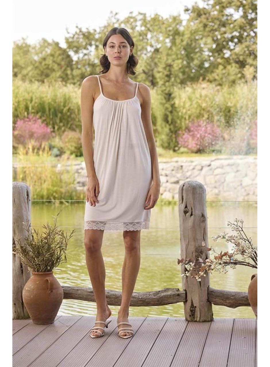 Çiçek Desenli ve Dantelli Sabahlık Takımı