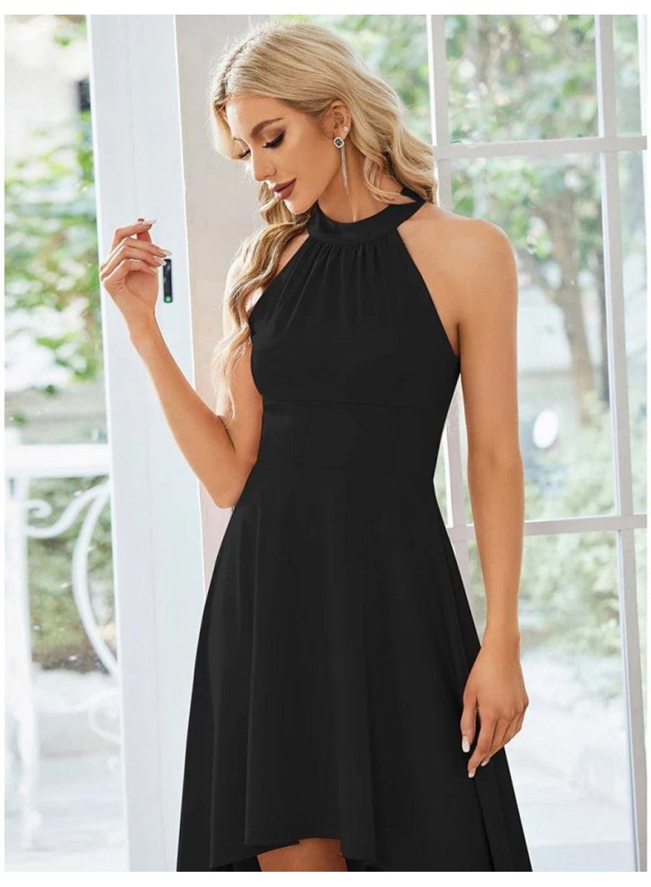 Kadın Omuzlardan Açık Boyundan Halka Detaylı Görünümlü Asimetrik Detaylı Kısa Ithal Krep Elbise