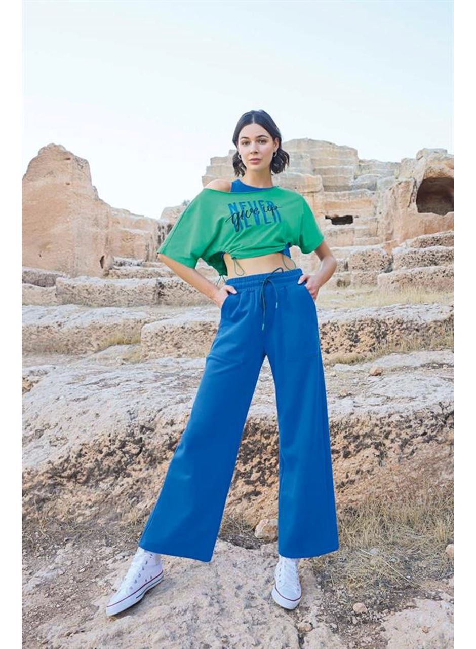 Kısa Kollu "Never Give Up" 3'lü Crop Eşofman Takımı