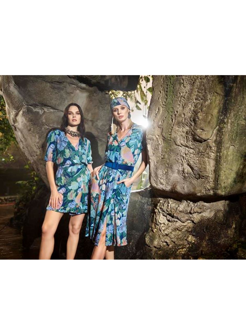 Kuş ve Yaprak Desenli Önü Düğmeli Elbise