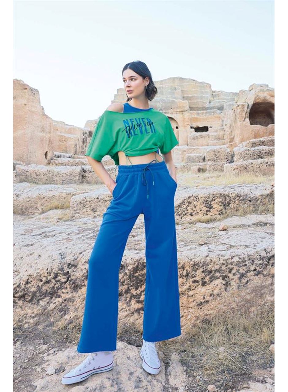 Kısa Kollu "Never Give Up" 3'lü Crop Eşofman Takımı