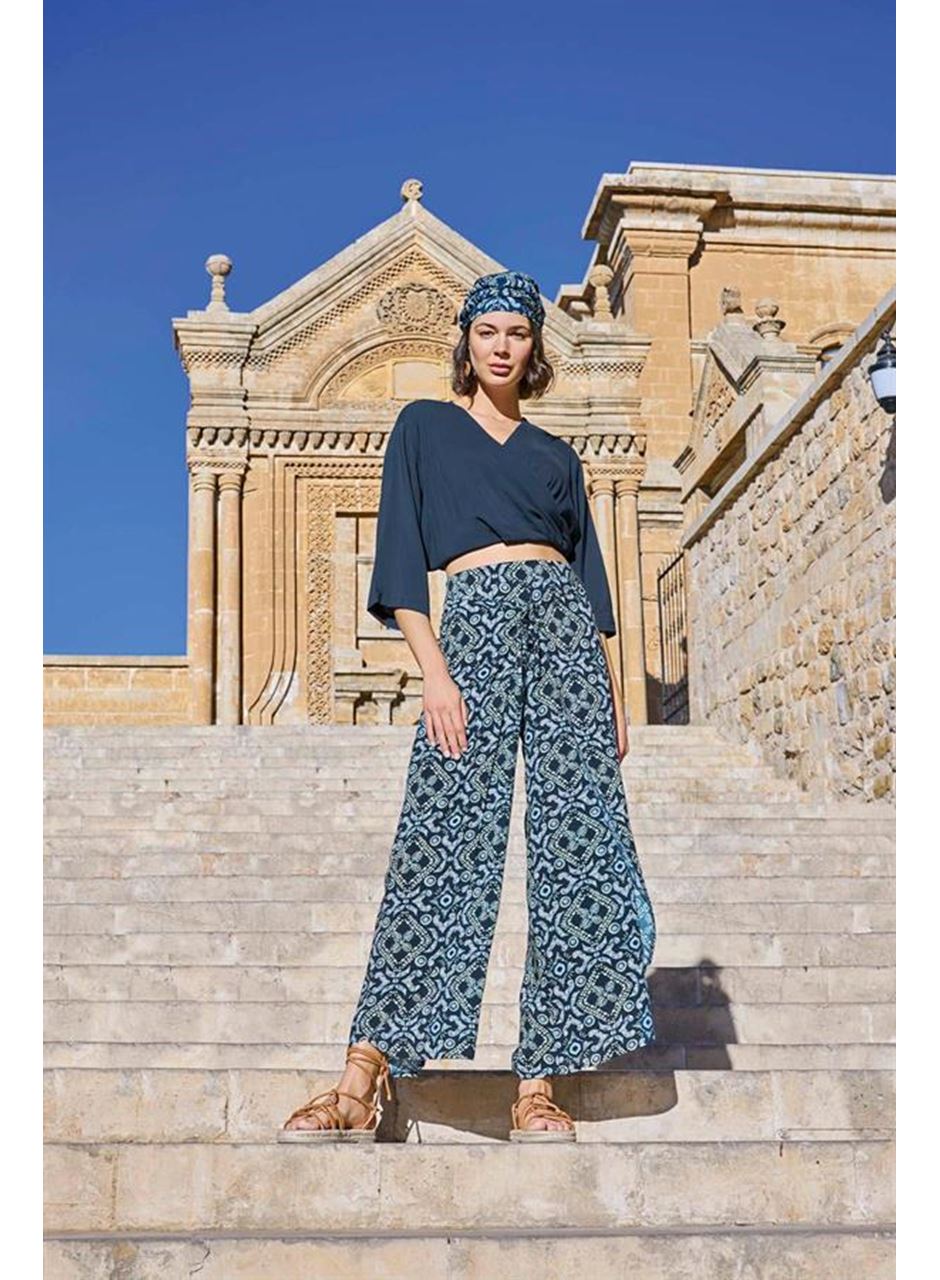 Etnik Desenli Alt Üst Takım