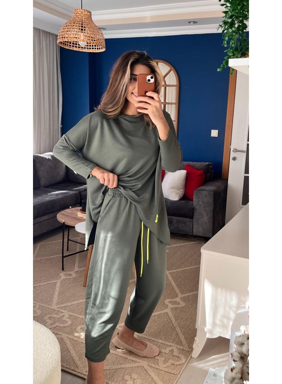 Kadın Iki Iplik Viskon Pamuk Kumaş Arma Detaylı Ikili Takım