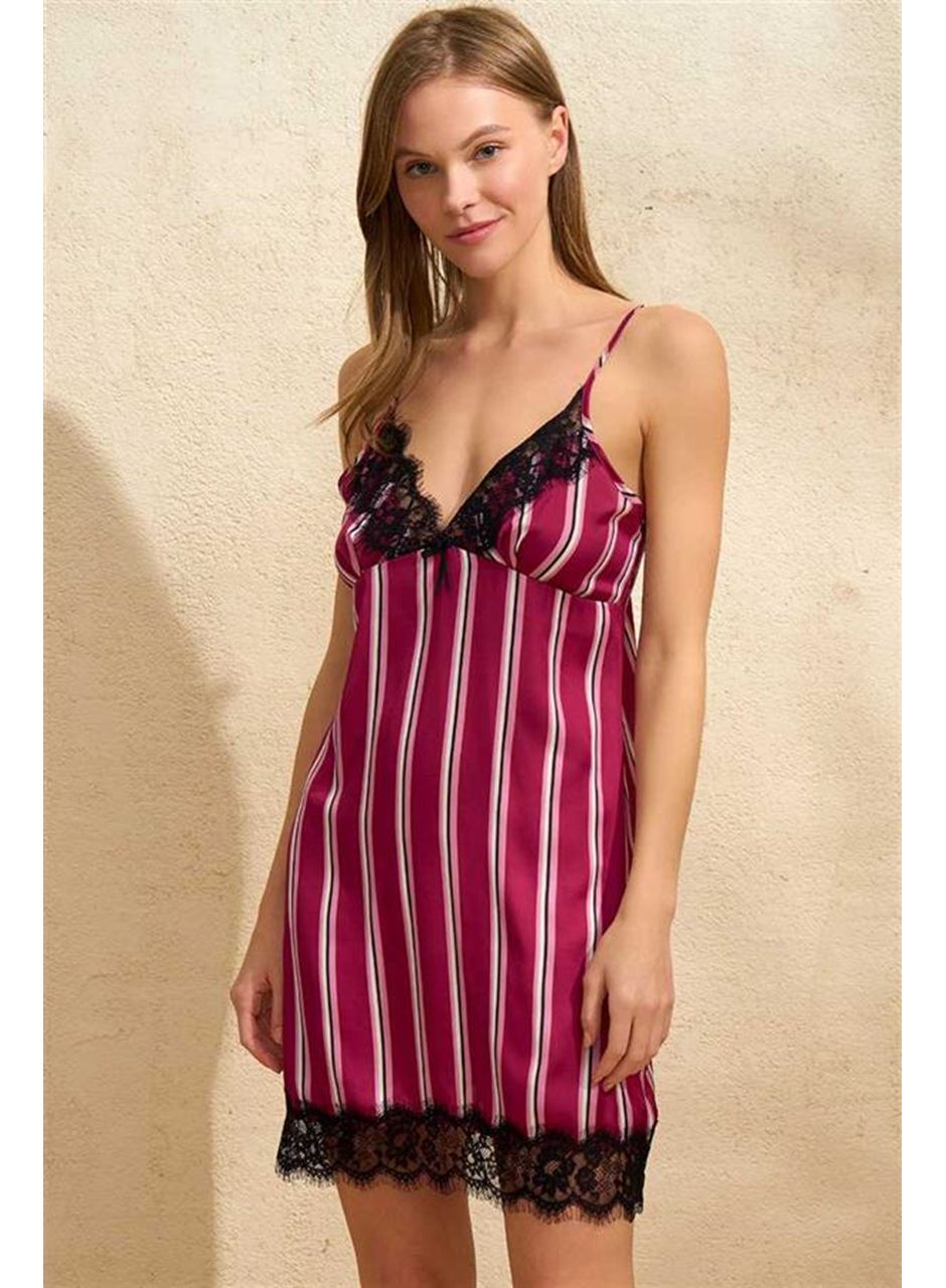 Kadın Saten Çizgili İp Askılı Dantelli Kısa Gecelik (5643)