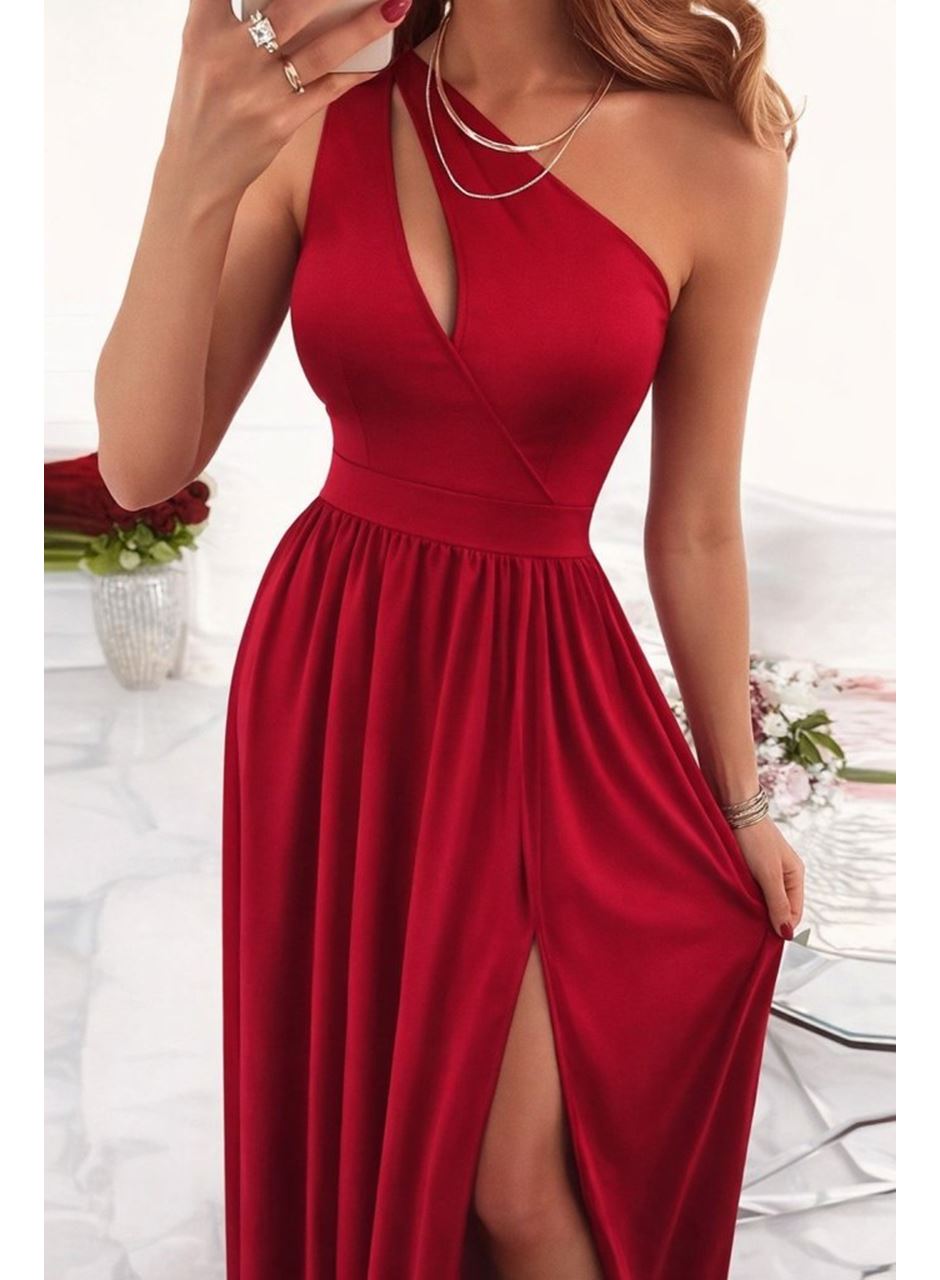 Kadın Omuzlardan Açık Asimetrik Yaka Detaylı Yırtmaçlı Maksi Boy Janjan Krep Elbise