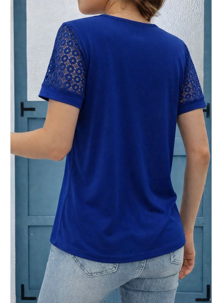 Kadın Kısa Kollu V Yakalı Dantel Detaylı Viskon Bluz