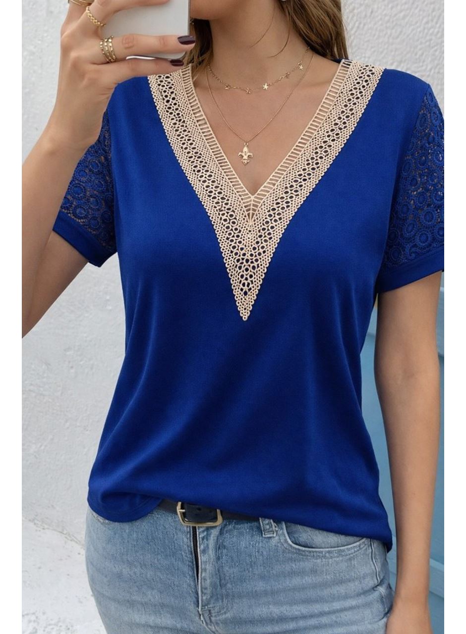 Kadın Kısa Kollu V Yakalı Dantel Detaylı Viskon Bluz