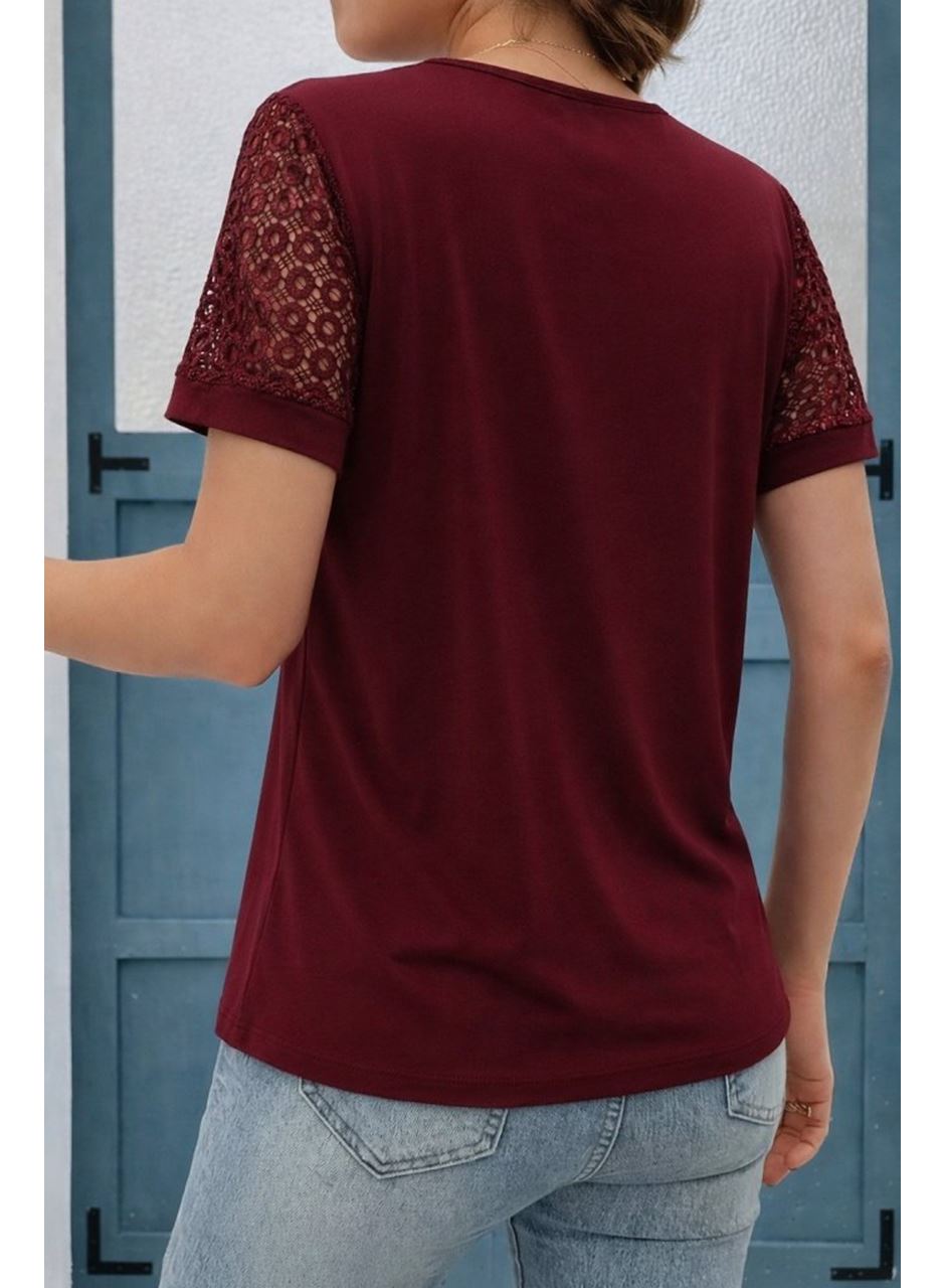 Kadın Kısa Kollu V Yakalı Dantel Detaylı Viskon Bluz