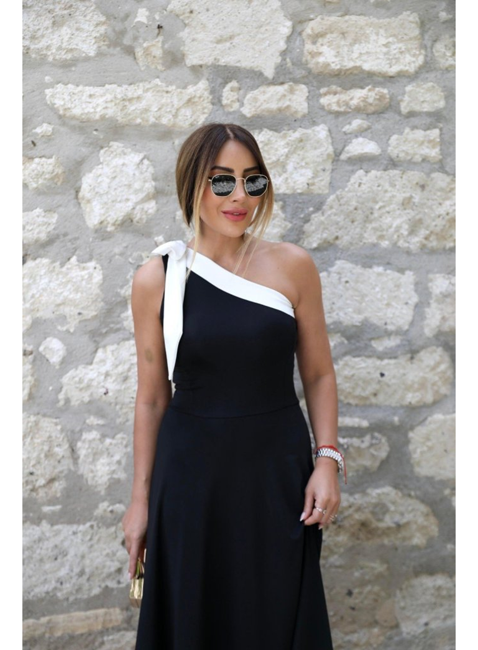 Kadın Tek Omuzu Açık Omuzlardan Kurdela Detaylı çift Renkli Ithal Krep Elbise