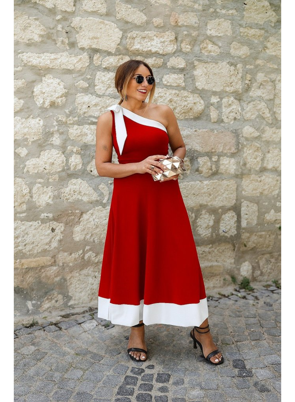 Kadın Tek Omuzu Açık Omuzlardan Kurdela Detaylı çift Renkli Ithal Krep Elbise