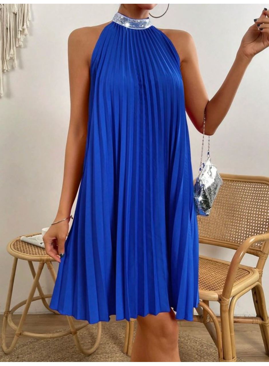 Kadın Balıkçı Yaka Omuzlardan Açık Pılelı Kısa Janjan Krep Elbise