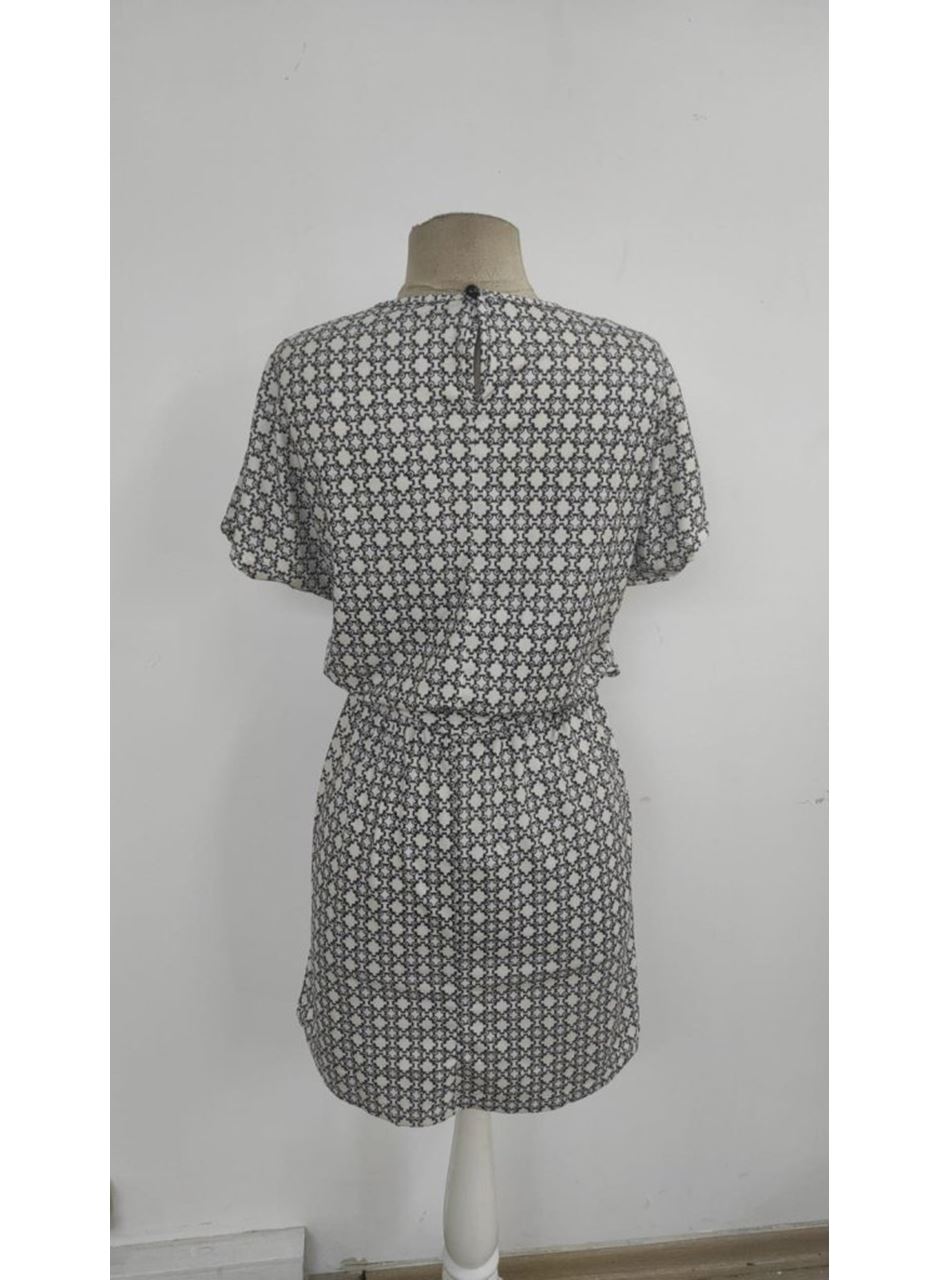 Kadın Kısa Kollu Yuvarlak Yaka Beli Kuşaklı Geometrik Desenli Süprem Elbise