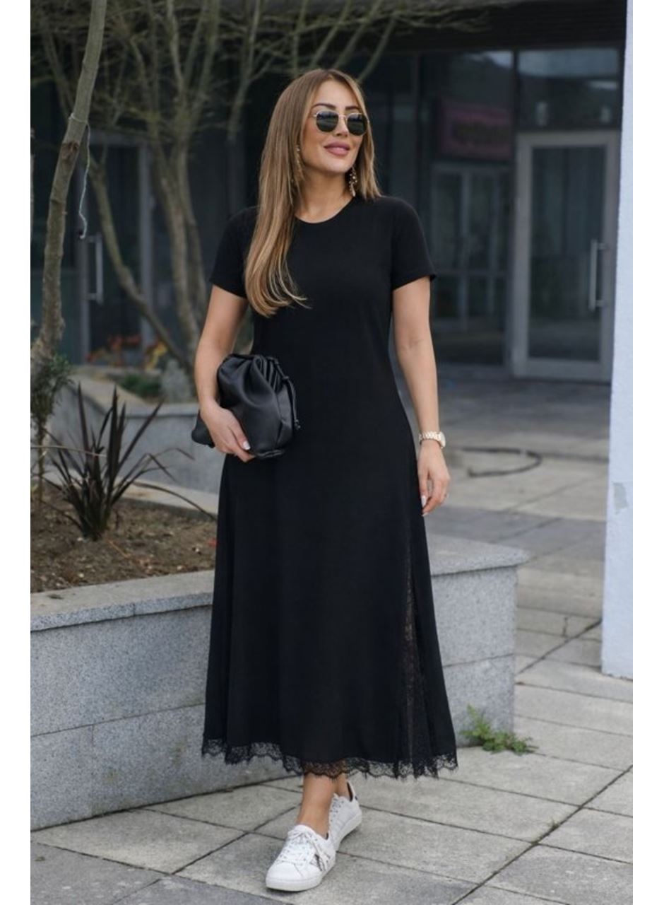 Kadın Kısa Kollu Bisiklet Yaka Yandan Yırtmaçlı Dantel Detaylı Uzun Viskon Elbise