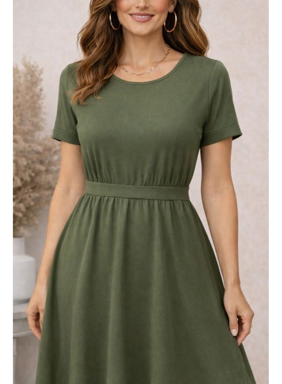 Kadın Kısa Kollu Yuvarlak Yaka Arkadan Düğmeli Viskon Midi Elbise