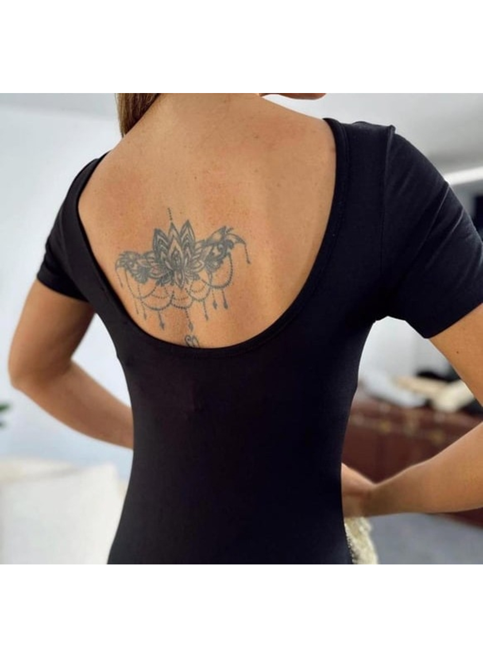 Kadın Kısa Kollu Sırt Dekolteli Yırtmaç Detaylı Viskon Elbise