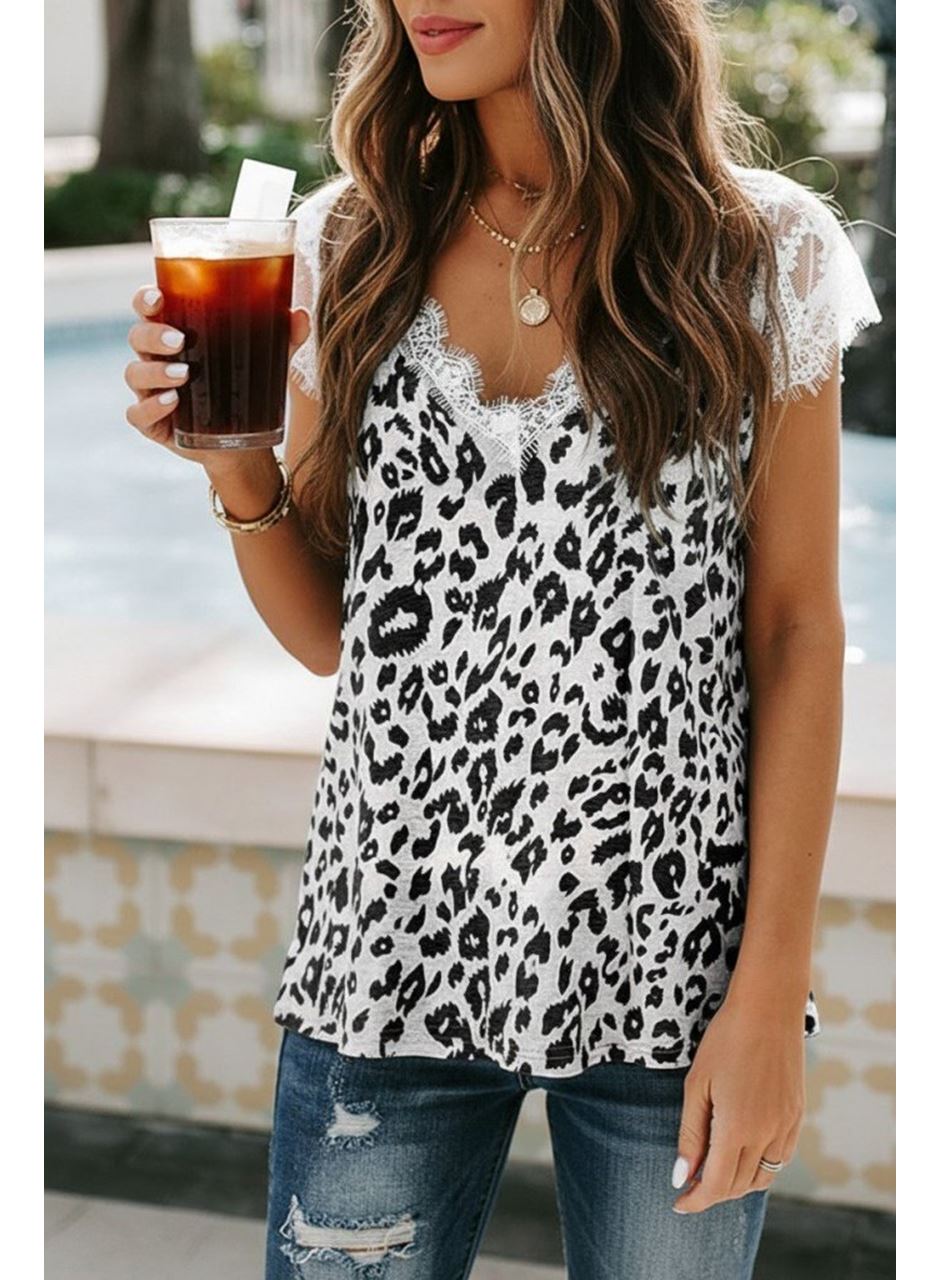 Kadın Kısa Kollu V Yakalı Dantelli Süprem Bluz