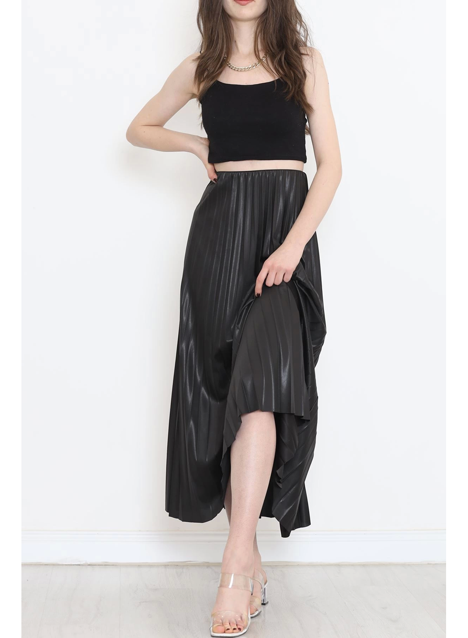 Zarif ve Modern Pileli Parlak Krep Gizli Lastikli Siyah Etek (