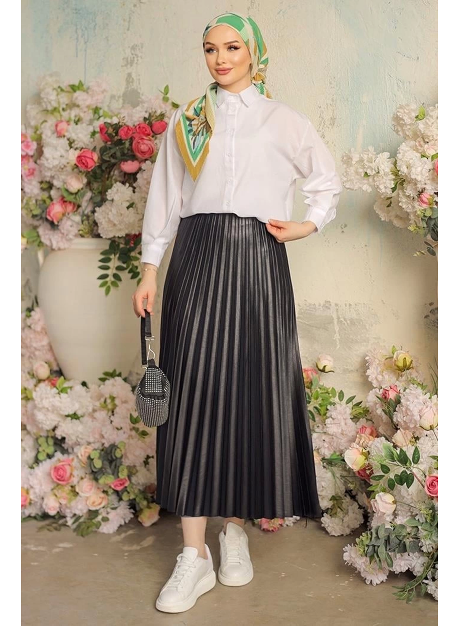 Zarif ve Modern Pileli Parlak Krep Gizli Lastikli Siyah Etek (