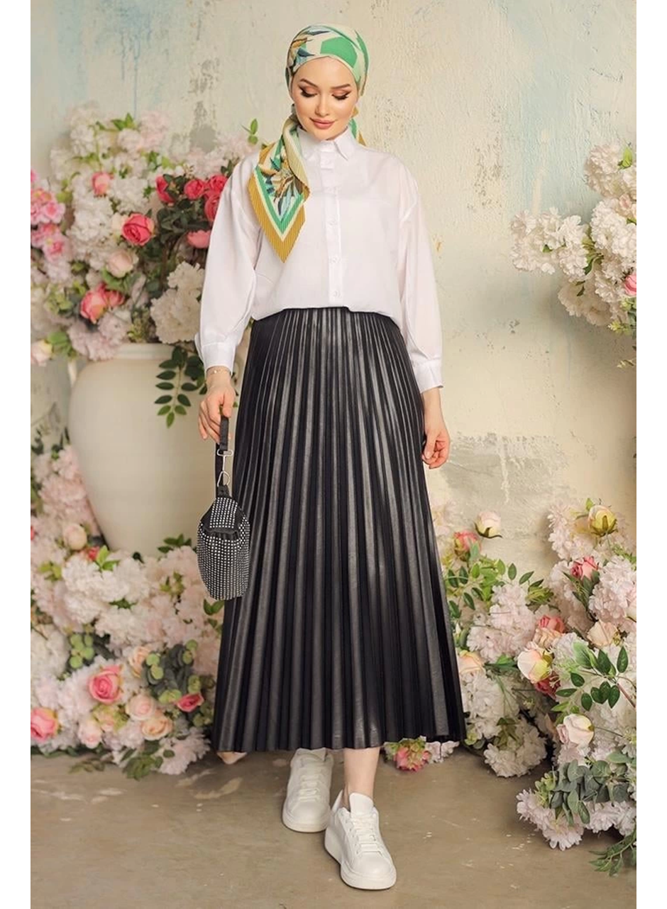 Zarif ve Modern Pileli Parlak Krep Gizli Lastikli Siyah Etek (