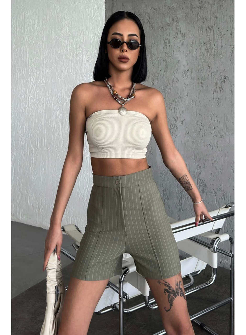 Zarif ve Şıklığı Bir Arada Sunan Yüksek Bel Krep Esnek Çimalı Çizgili Şort Haki (